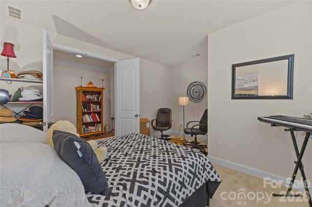 129 Johnson Manor Street, Mooresville, NC 28115