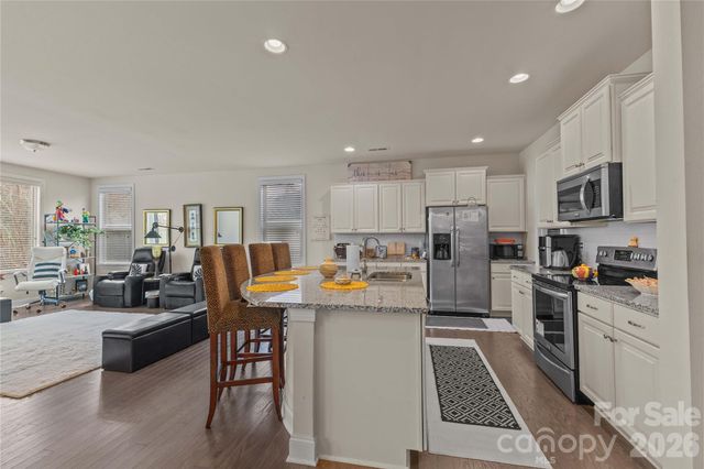 129 Johnson Manor Street, Mooresville, NC 28115