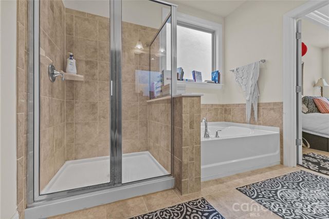 129 Johnson Manor Street, Mooresville, NC 28115