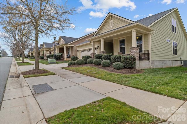 129 Johnson Manor Street, Mooresville, NC 28115