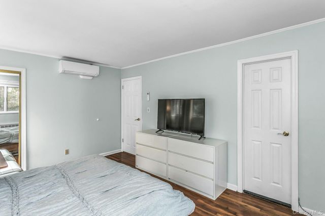 9 Cold Spring Hills Road, Huntington, NY 11743