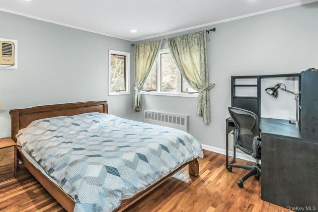 9 Cold Spring Hills Road, Huntington, NY 11743