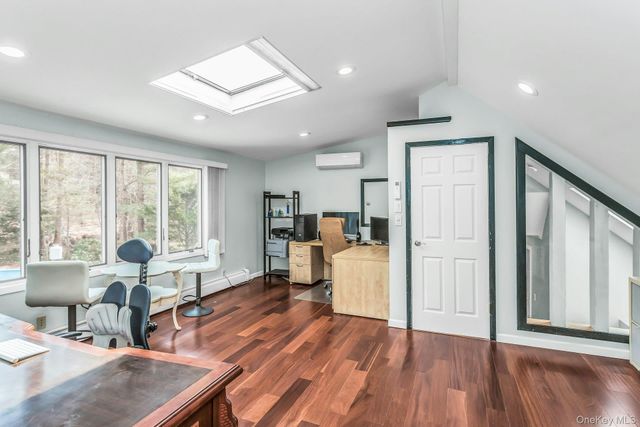 9 Cold Spring Hills Road, Huntington, NY 11743