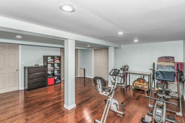 9 Cold Spring Hills Road, Huntington, NY 11743