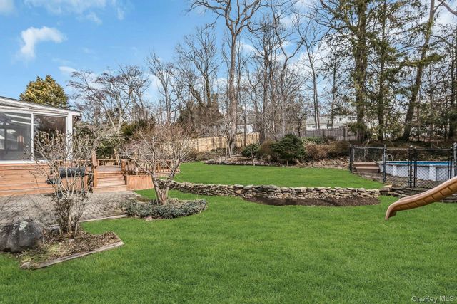 9 Cold Spring Hills Road, Huntington, NY 11743