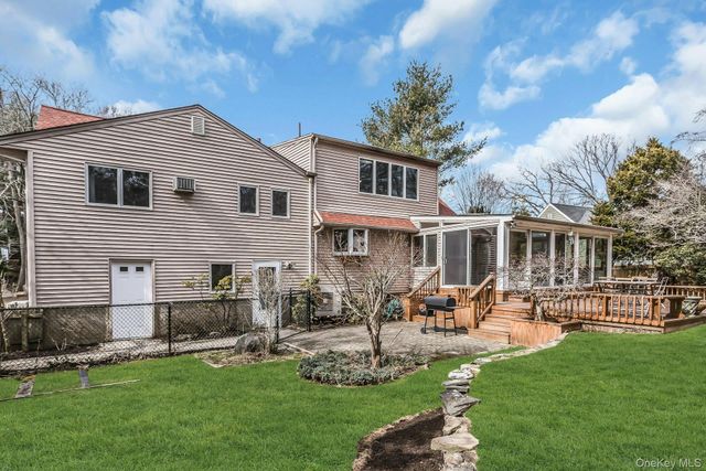 9 Cold Spring Hills Road, Huntington, NY 11743