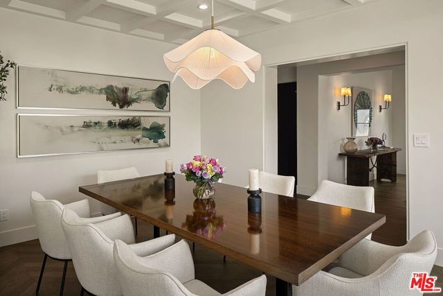 341 S Roxbury Drive, Beverly Hills, CA 90212