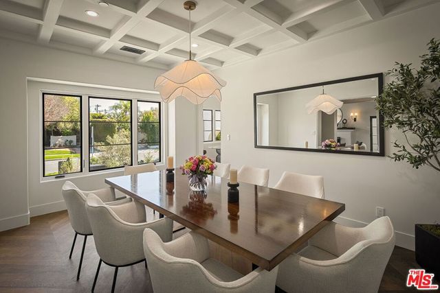 341 S Roxbury Drive, Beverly Hills, CA 90212