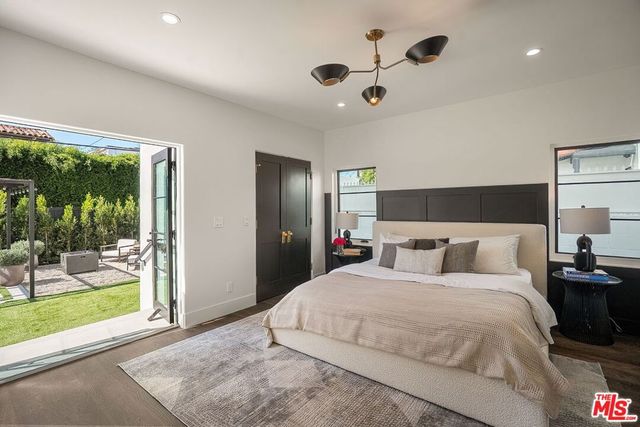 341 S Roxbury Drive, Beverly Hills, CA 90212