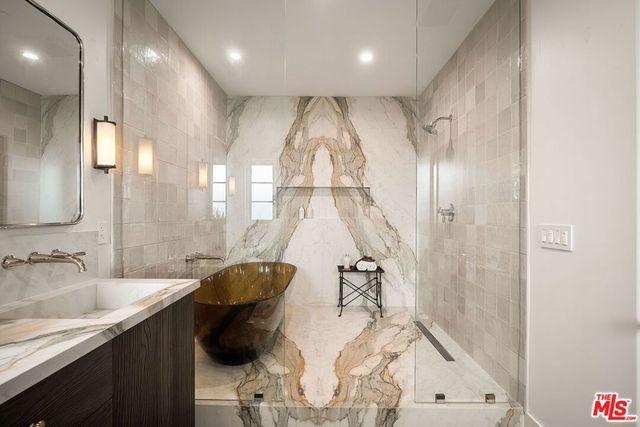 341 S Roxbury Drive, Beverly Hills, CA 90212