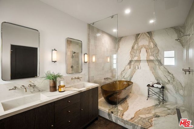 341 S Roxbury Drive, Beverly Hills, CA 90212