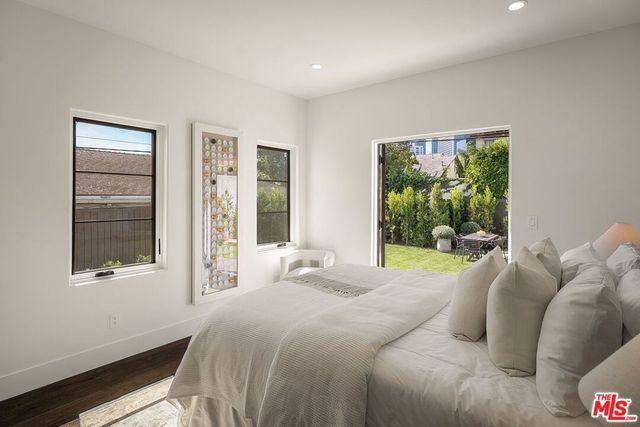 341 S Roxbury Drive, Beverly Hills, CA 90212