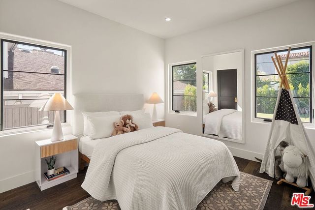 341 S Roxbury Drive, Beverly Hills, CA 90212