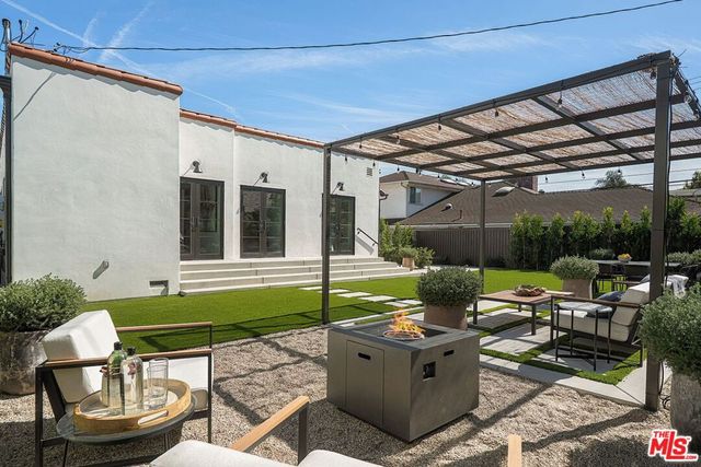 341 S Roxbury Drive, Beverly Hills, CA 90212