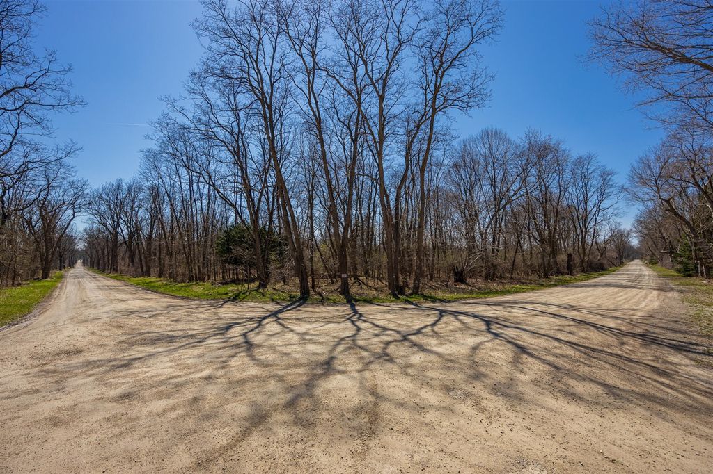 00000 Jennings Road, Whitmore Lake, MI 48189