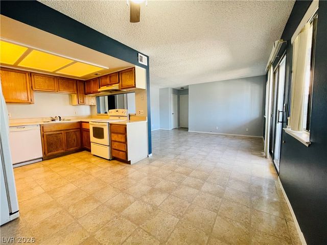 3716 Snorkel Circle 2, Las Vegas, NV 89108