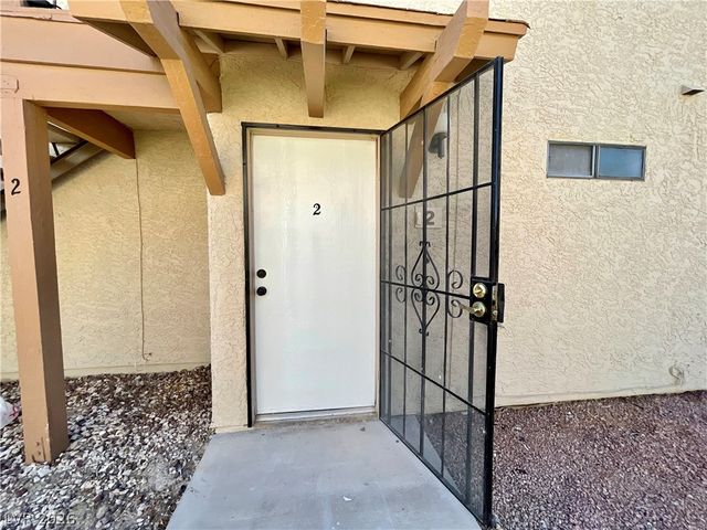 3716 Snorkel Circle 2, Las Vegas, NV 89108