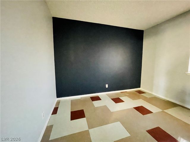 3716 Snorkel Circle 2, Las Vegas, NV 89108