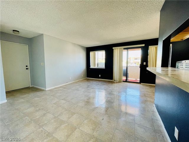 3716 Snorkel Circle 2, Las Vegas, NV 89108