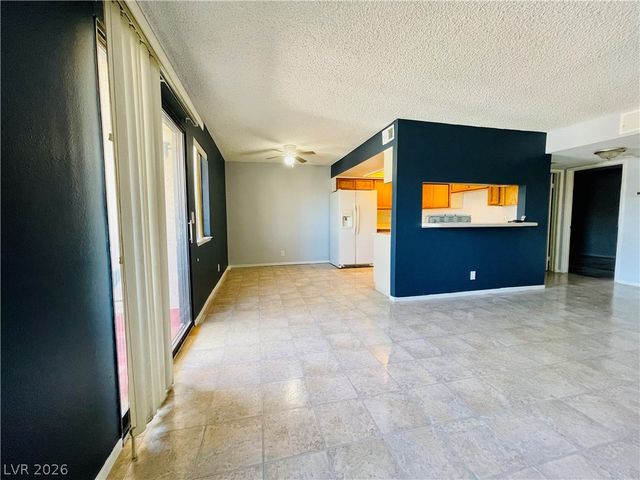 3716 Snorkel Circle 2, Las Vegas, NV 89108