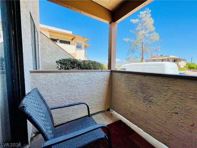 3716 Snorkel Circle 2, Las Vegas, NV 89108