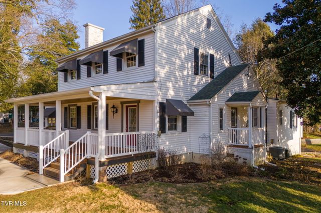 2111 Lee Highway, Bristol, VA 24201