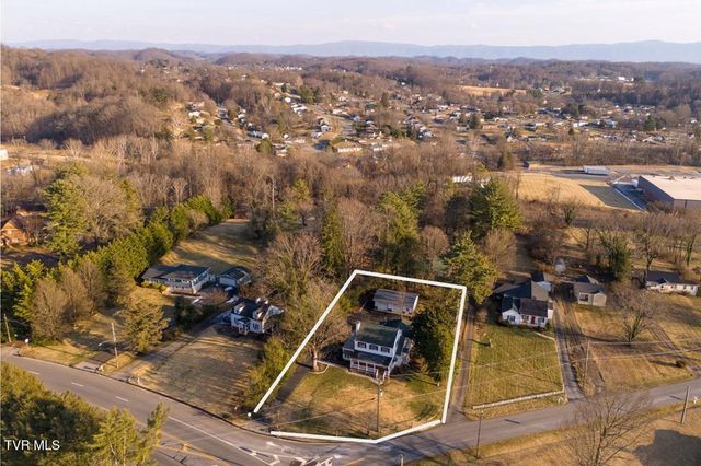 2111 Lee Highway, Bristol, VA 24201