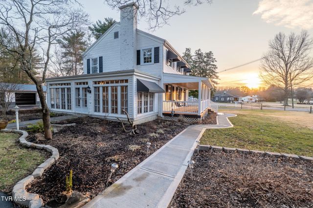 2111 Lee Highway, Bristol, VA 24201