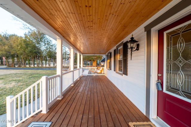 2111 Lee Highway, Bristol, VA 24201