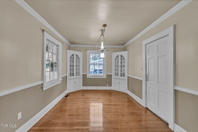 2111 Lee Highway, Bristol, VA 24201