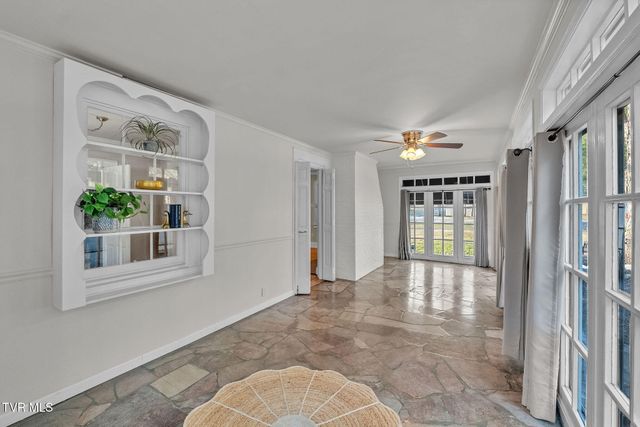 2111 Lee Highway, Bristol, VA 24201