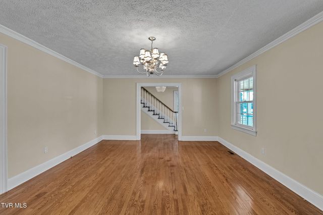 2111 Lee Highway, Bristol, VA 24201