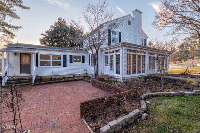 2111 Lee Highway, Bristol, VA 24201