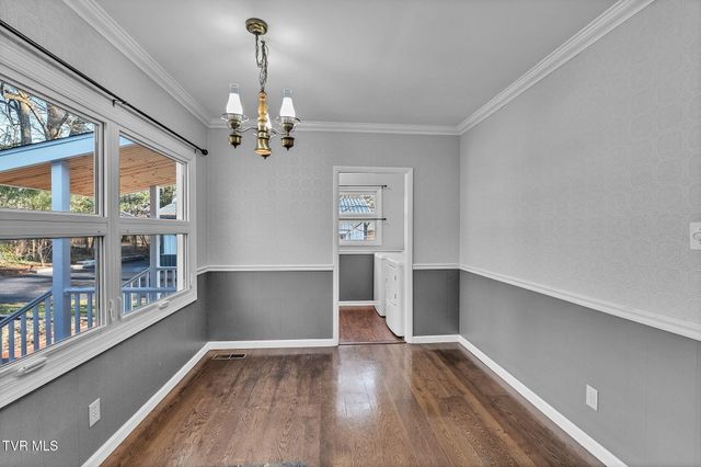 2111 Lee Highway, Bristol, VA 24201