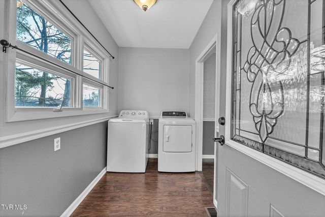 2111 Lee Highway, Bristol, VA 24201