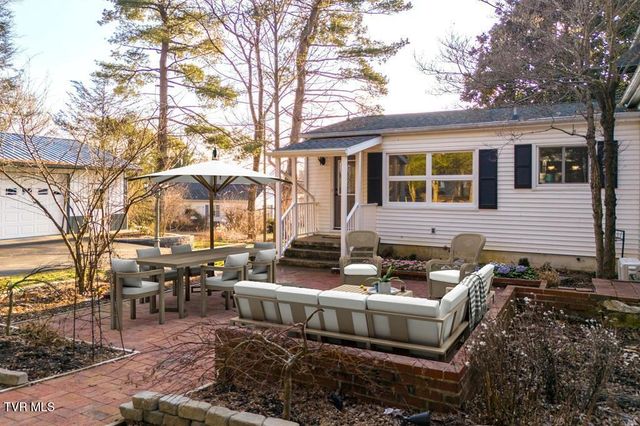 2111 Lee Highway, Bristol, VA 24201