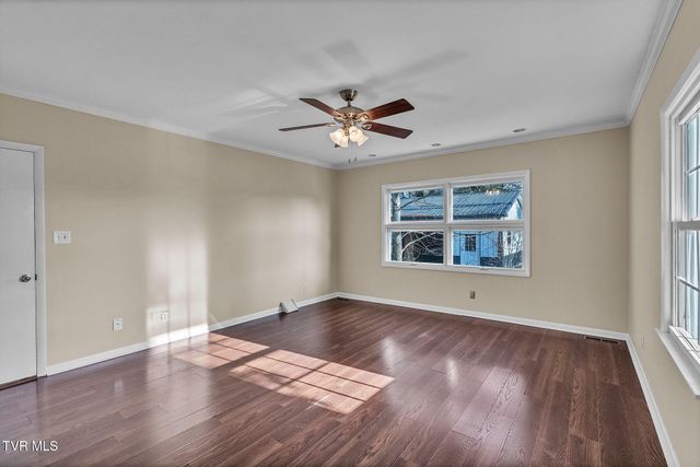 2111 Lee Highway, Bristol, VA 24201