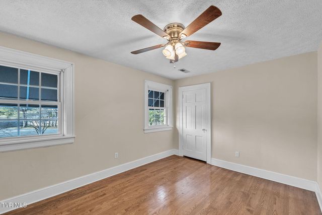 2111 Lee Highway, Bristol, VA 24201