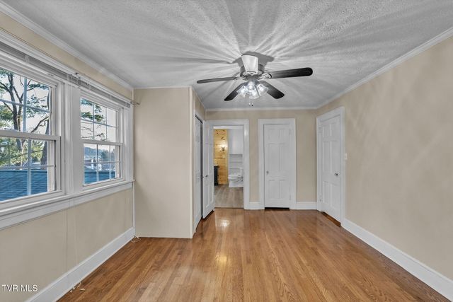 2111 Lee Highway, Bristol, VA 24201