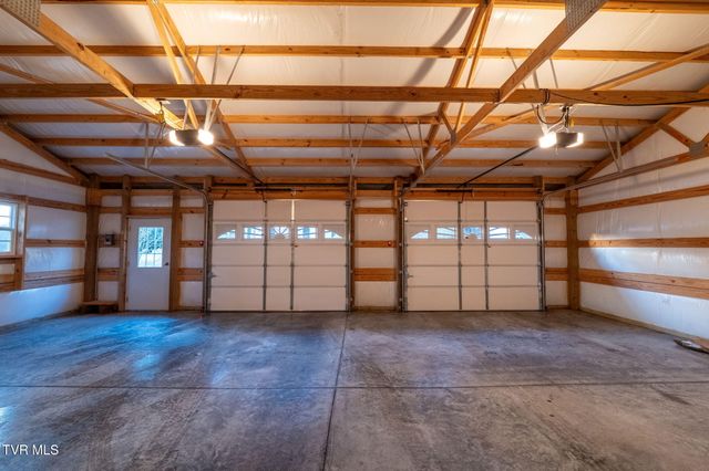 2111 Lee Highway, Bristol, VA 24201