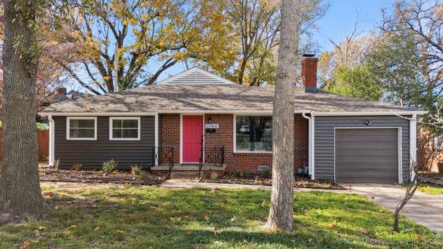 2140 S Columbia Avenue, Tulsa, OK 74114