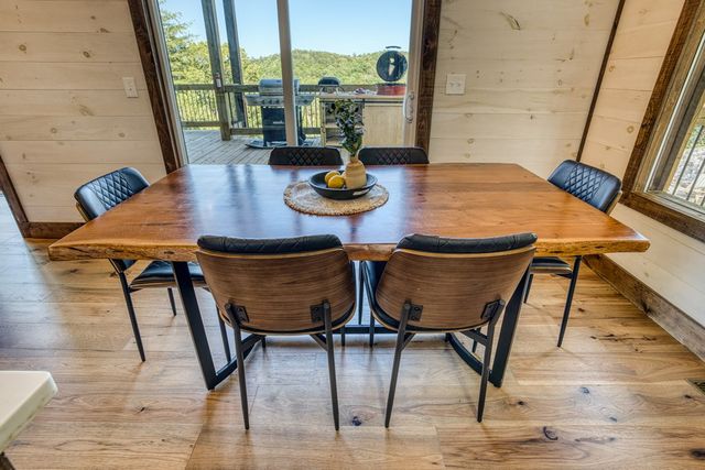 150 Oak Hill Drive, Mineral Bluff, GA 30559