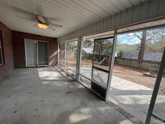 7230 Annandale Dr, Pensacola, FL 32526