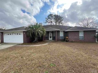 7230 Annandale Dr, Pensacola, FL 32526