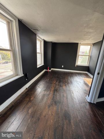 24 N ALLENTOWN RD, Telford, PA 18969