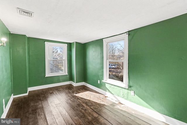 24 N ALLENTOWN RD, Telford, PA 18969