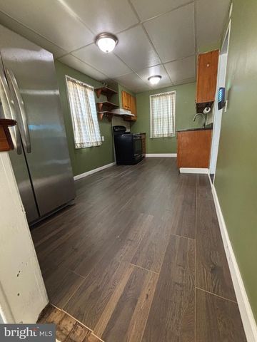 24 N ALLENTOWN RD, Telford, PA 18969