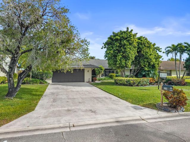 256 Sandpiper Avenue, Royal Palm Beach, FL 33411