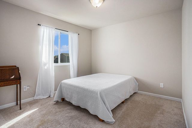 1655 Tea Pond Court, Vicksburg, MI 49097