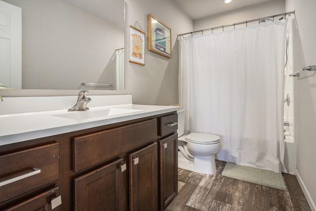 1655 Tea Pond Court, Vicksburg, MI 49097